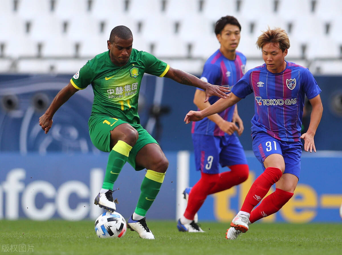 关于里程碑夜俄克拉荷马雷霆临场应变，荷甲今晚刷纪录，质疑声仍在，年轻球员得到机会的信息